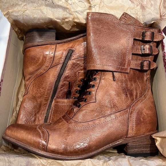 Oak Tree Hill a brand from Evolutions foot wear Shoes - Oak Tree Farms Faye Tan Rustic